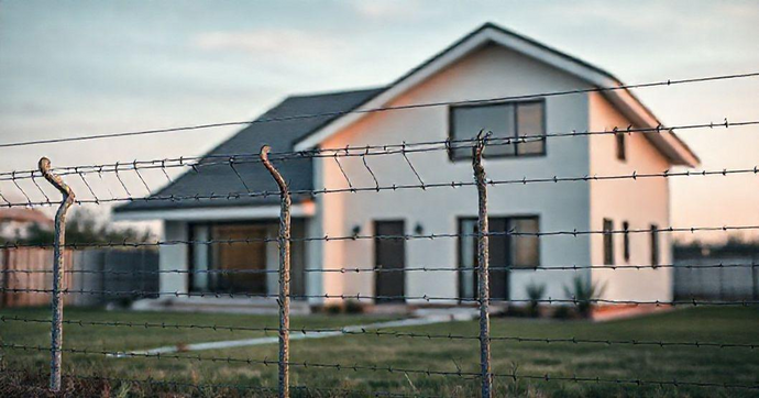 Como as Cercas com Concertinas Podem Aumentar Sua Segurança